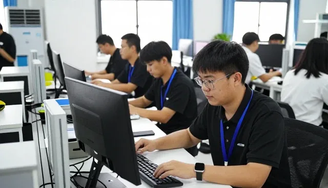 诸暨市佰薇珠宝有限公司打造门店展厅下的日用百货批发解决方案